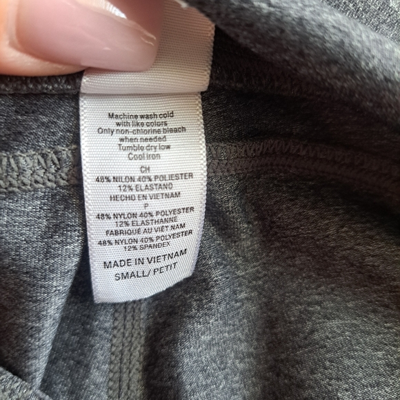 Alo Capri Leggings🩶 - Picture 4 of 8